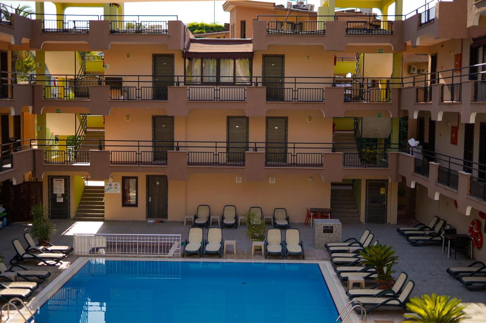 Aleria Belport Beach Hotel 벨디비 외부 사진